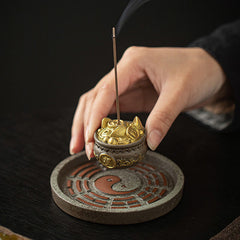Bagua Incense Burner – Pixiu figure on yin-yang trigram plate, gold and bronze ceramic censer