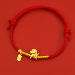 Collier porte-bonheur pour animaux de compagnie Année du Cheval 2026, corde tressée rouge avec pendentif plaqué or, collier pour chat/chien