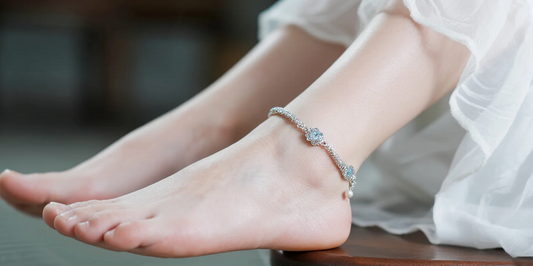 Understanding Anklets: A Beginner's Guide to Wearing and Choosing the Perfect Anklet