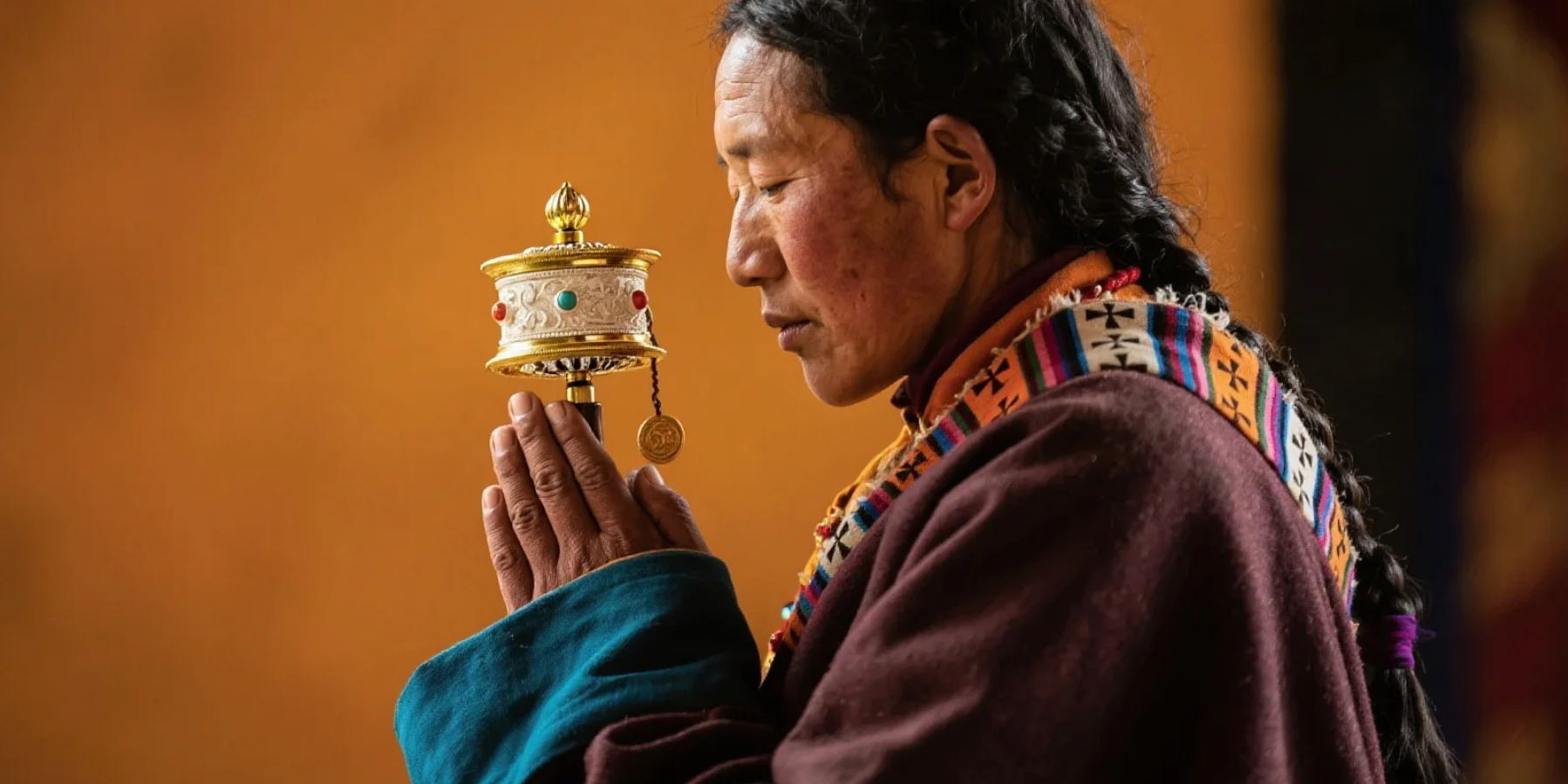 Prayer Wheel Anatomy: Drum, Axle, and Wearable Forms