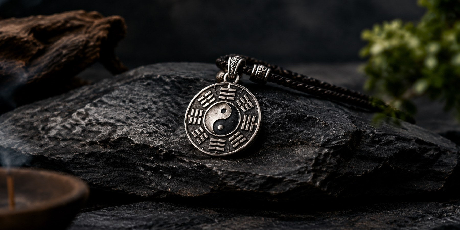 How to Wear a Taoist Pendant: Direction, Activation & Taboos