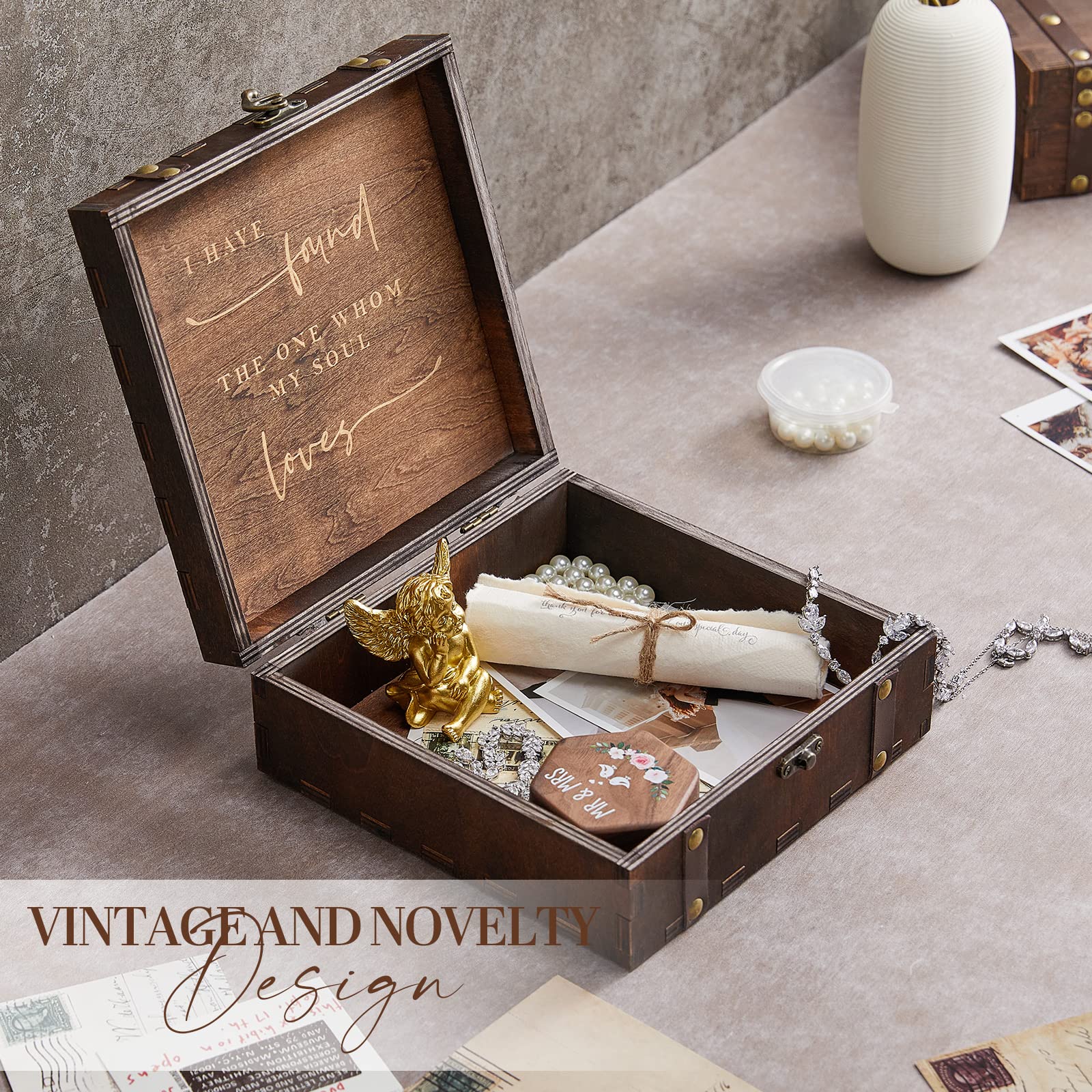 Mr Mrs Wooden Keepsake Box – open box with love letters, pearl necklace and date tag, vintage novelty design