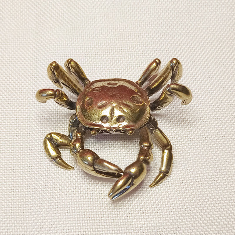Mini Frog Turtle Koi Copper Decor – copper turtle carrying baby turtle, detailed shell, mini home decor piece