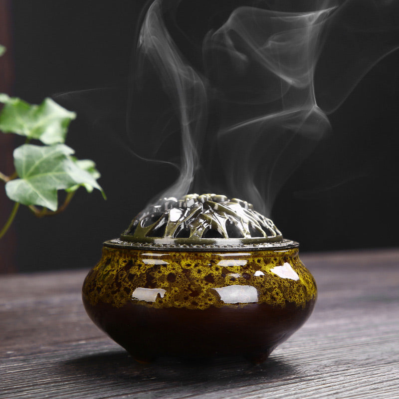 Flower Pattern Ceramic Burner – olive brown glaze with bronze bamboo lid smoke, meditative