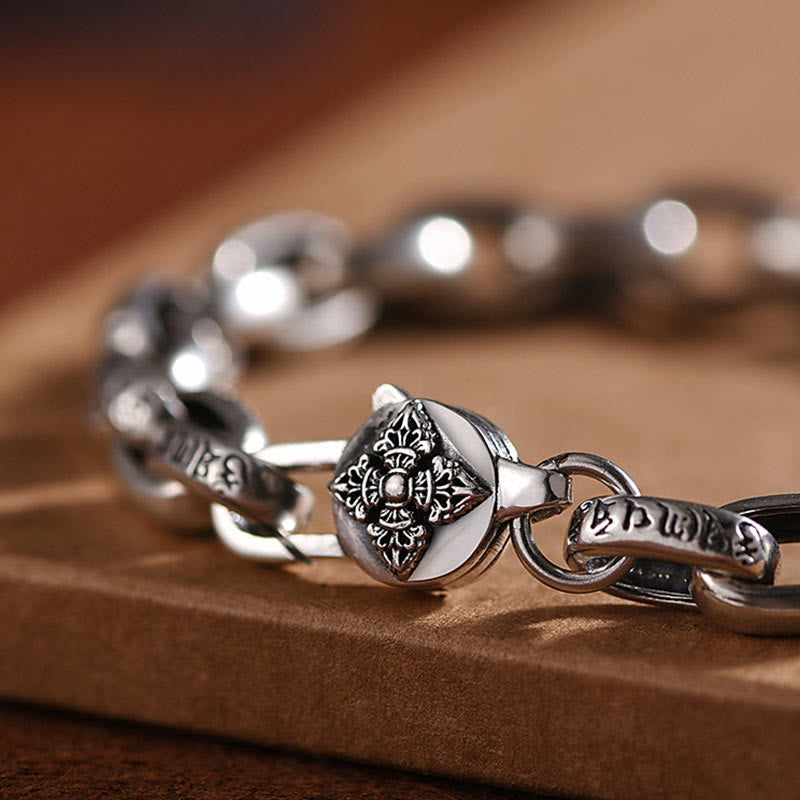 Om Mani Padme Hum Silver Bracelet – Diamond focal piece with mandala engraving between mantra-inscribed oval links, 925 silver