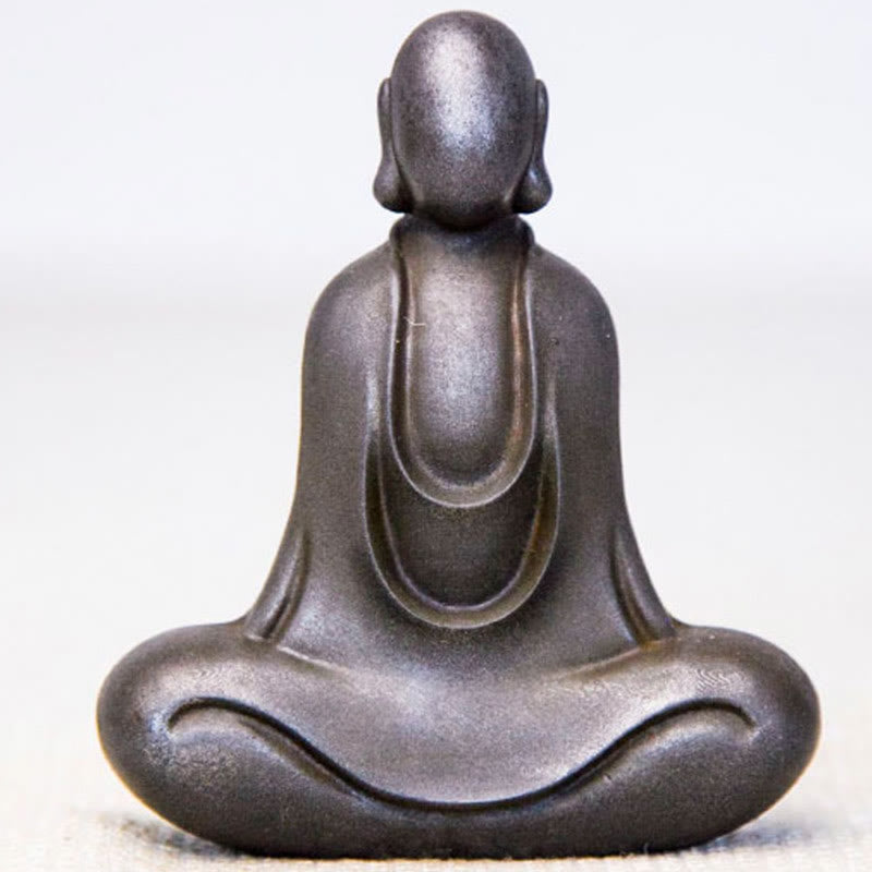 Tibetan Buddha Statue – robe pattern traditional detail work, tibetan buddha craft close-up