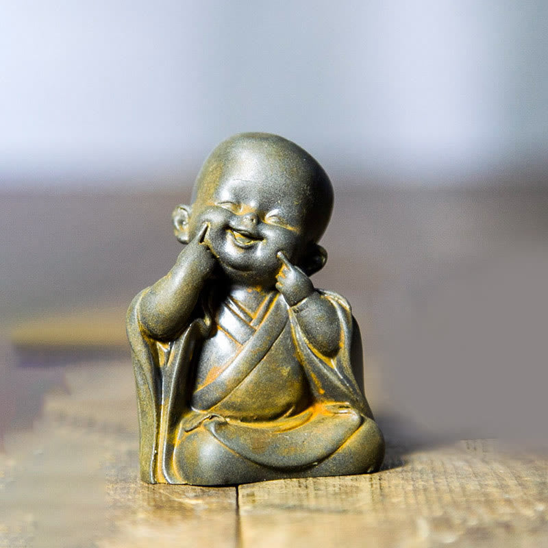 Small Meditating Monk Statue – pocket size perfect for any desk, compact monk statue decor