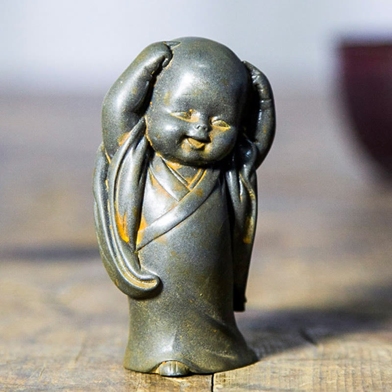 Small Meditating Monk Statue – surface texture iron powder detail, unique mini monk statue finish