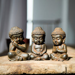 Small Sakyamuni Statue – compact iron powder resin Buddha for meditation altar decor