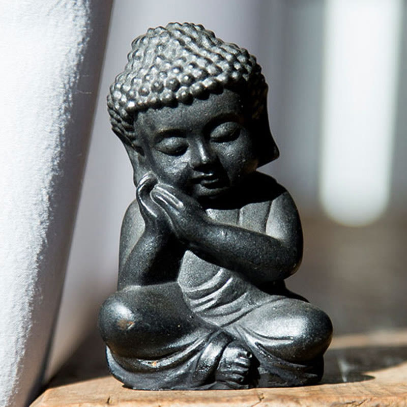 Small Sakyamuni Statue – miniature zen garden with sand rake stones and tiny Buddha