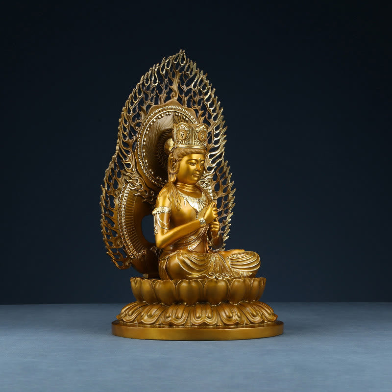 Tathagata Buddha Statue – protective gift box with satin lining for ceremonial present