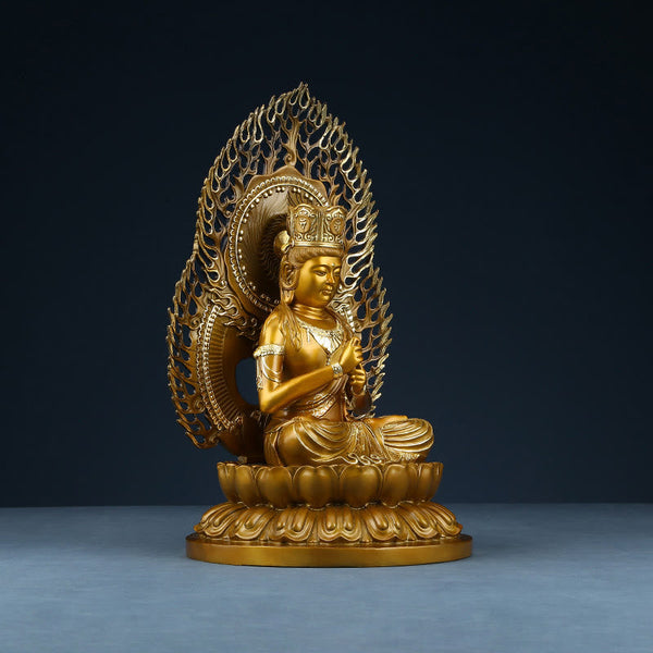 Tathagata Buddha Statue – protective gift box with satin lining for ceremonial present