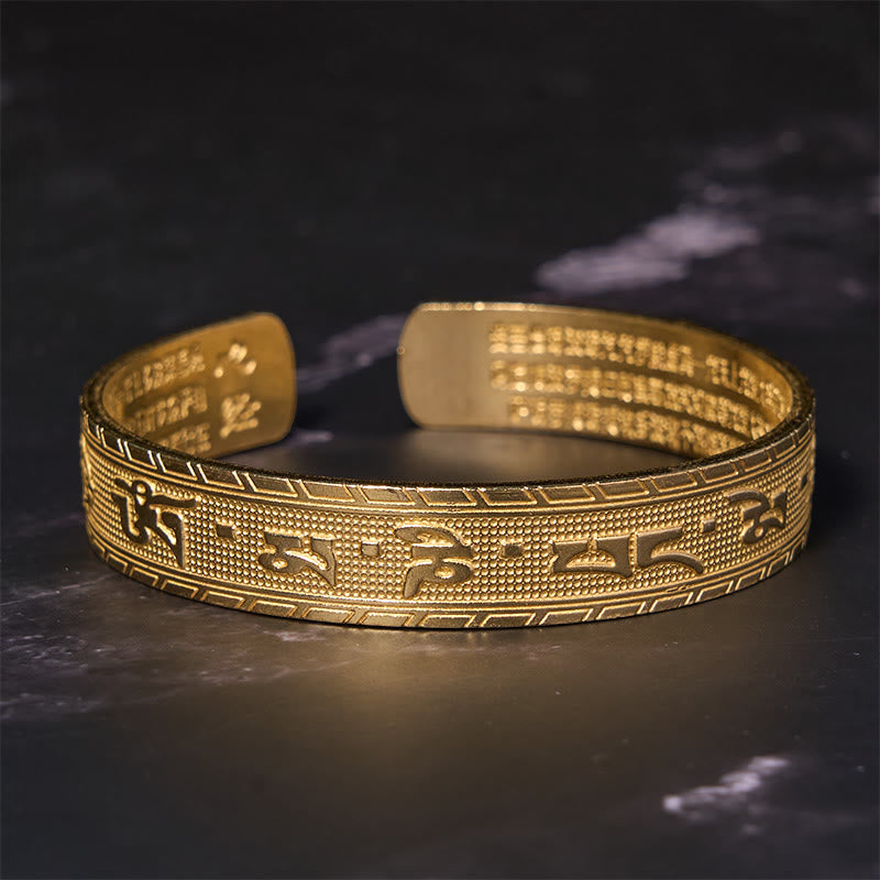 Om Mani Padme Hum Copper Brass Bangle – Black marble highlighting interior Chinese sutra