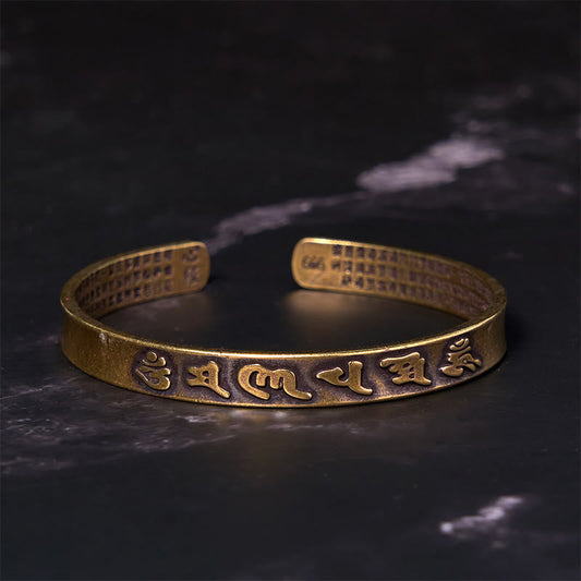 Om Mani Padme Hum Copper Cuff Bangle – Raised Sanskrit characters with inner micro-engravings, spiritual bracelet