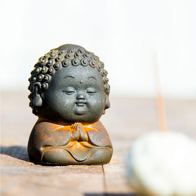 Cute Buddha Statue Set – comparison with coffee mug, palm-sized cute miniature reference