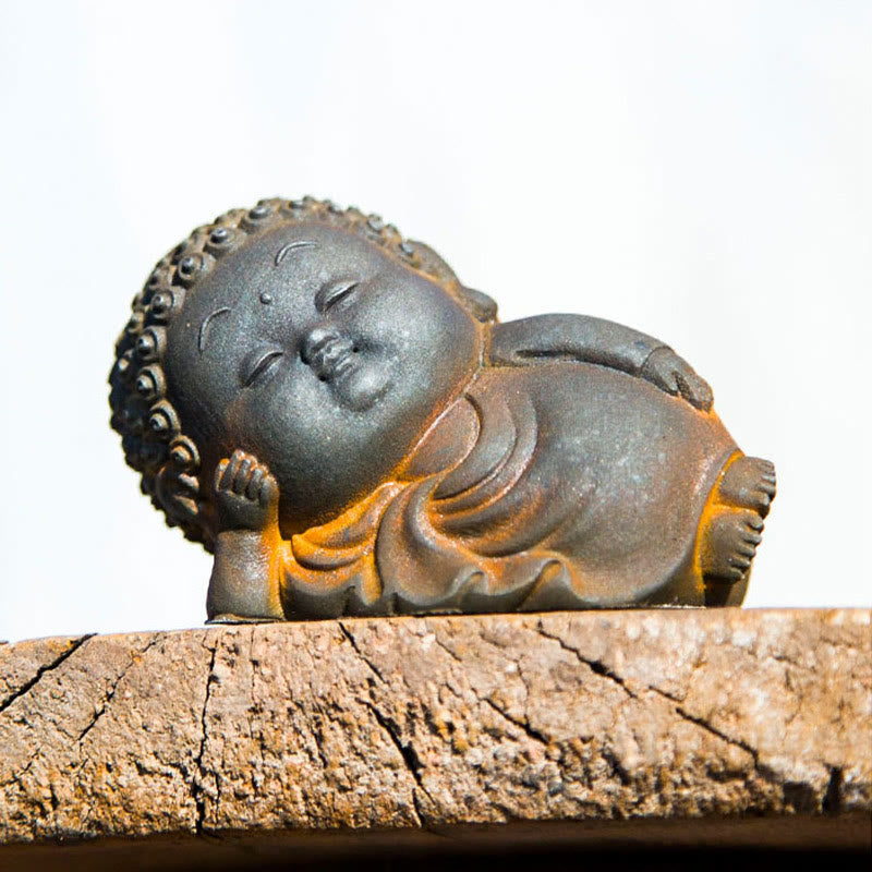Cute Buddha Statue Set – anti-slip base pads detail, stable on glass and polished surfaces