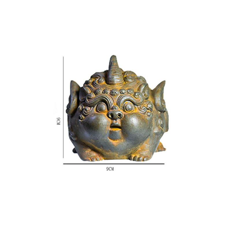 Handmade PiXiu Iron Powder Rust Cast Resin Wealth Statue – Rusted PiXiu with size dimensions 9CM marked scale reference