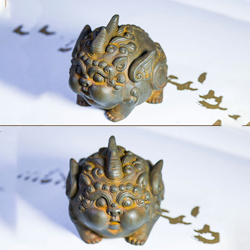 Handmade PiXiu Iron Powder Rust Cast Resin Wealth Statue – Split image front and side views of rusted PiXiu craftsmanship