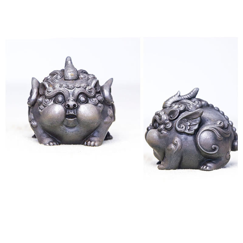 Handmade PiXiu Iron Powder Rust Cast Resin Wealth Statue – Dual angle display front and side of silver PiXiu visual reference