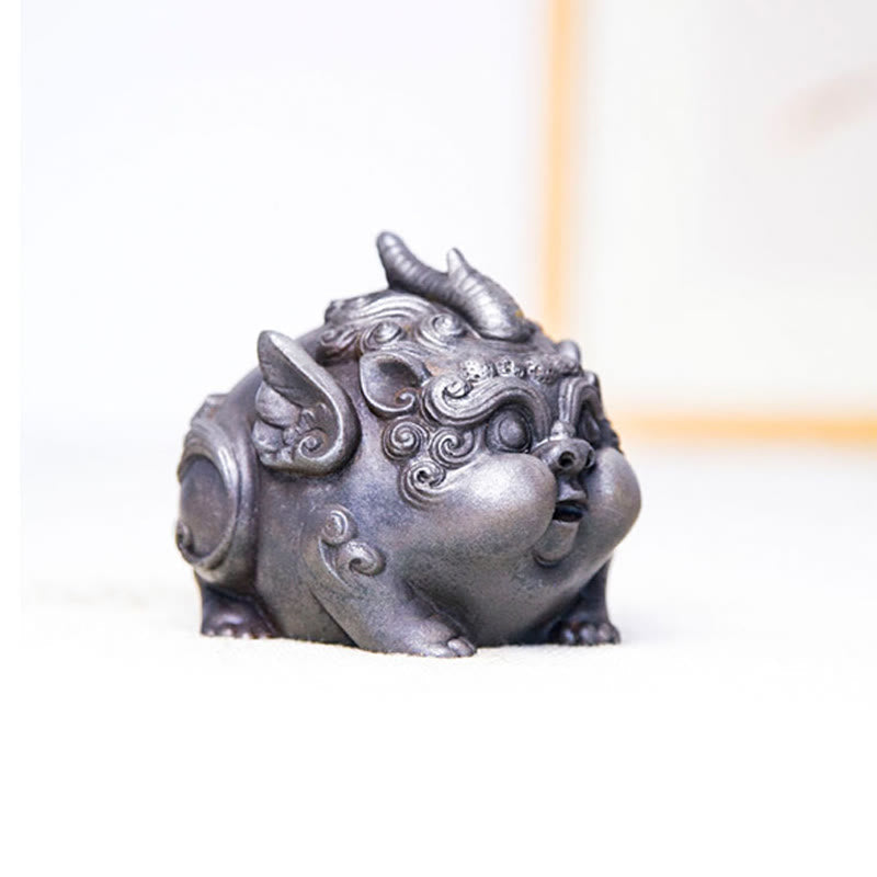 Handmade PiXiu Iron Powder Rust Cast Resin Wealth Statue – Silver PiXiu side profile on clean white with subtle shadow