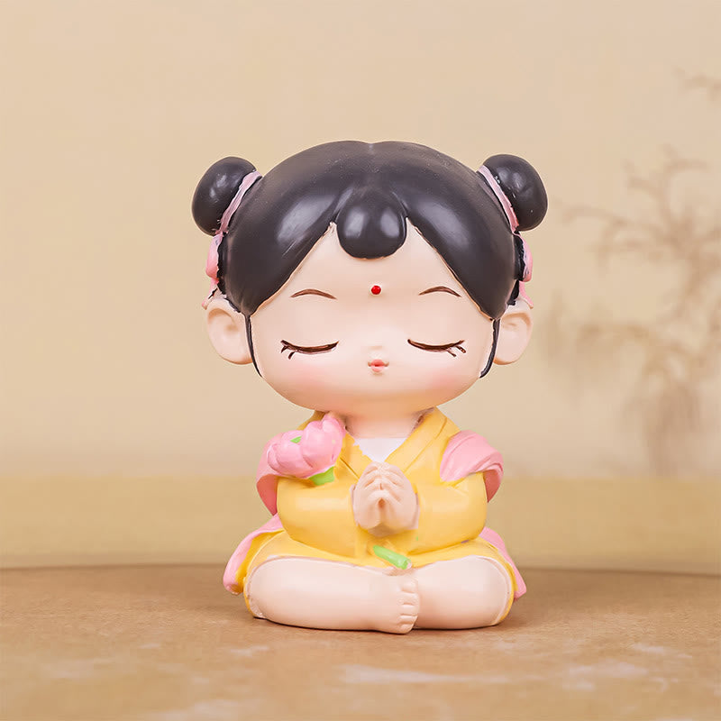Avalokitesvara Lotus Statue – packaging with bubble wrap, secure shipping protection