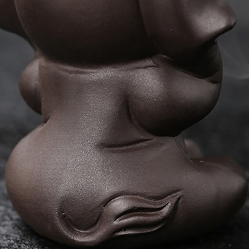 Cute Elephant Incense Burner – Elephant head close-up, dual smoke streams from trunk, backflow