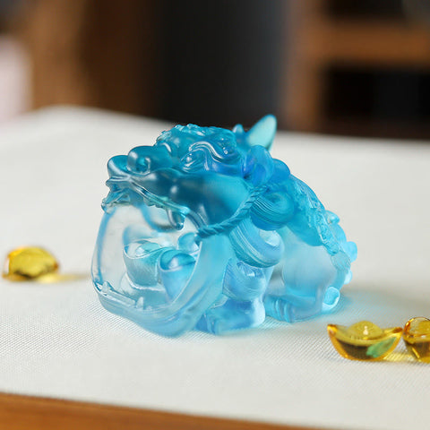 Handmade Liuli Crystal Gold Swallowing Pixiu Art Decor Secondary image