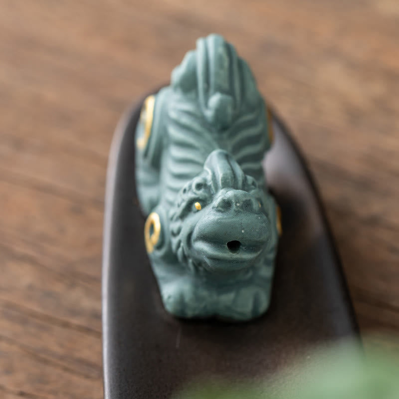 Pixiu Wealth Ceramic Incense Burner – Pixiu front face close-up, mouth hole incense slot