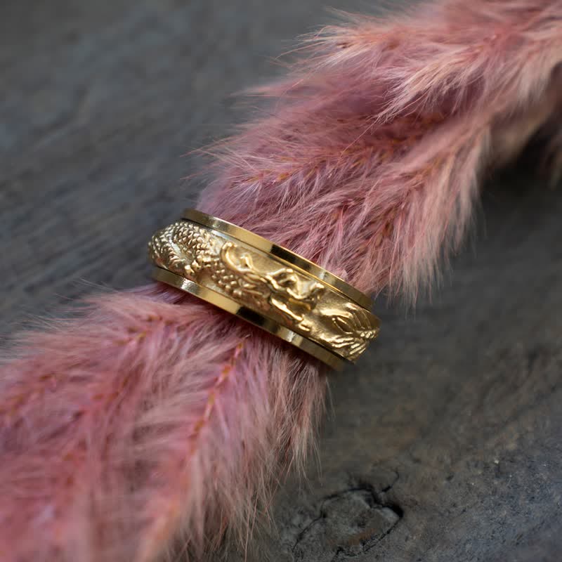 Dragon Titanium Steel Ring – Gold spinner on pink fur with stone, mindful