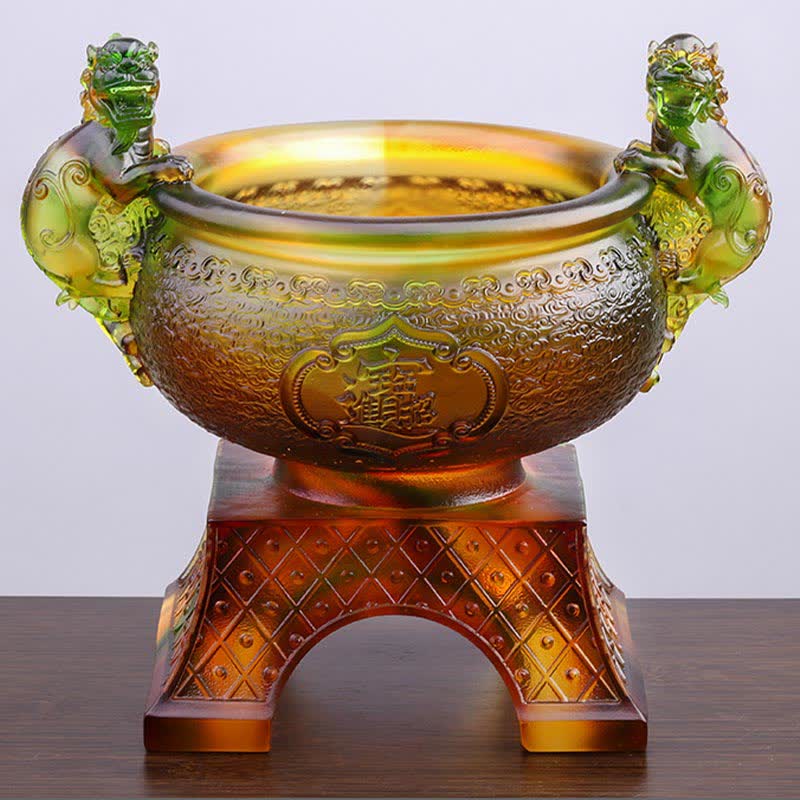 Liuli Crystal PiXiu Bowl – Amber-gold liuli treasure bowl with green PiXiu handles on wood table