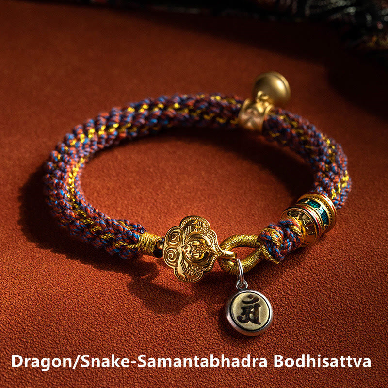 Om Mani Padme Hum Braided Bracelet – Dragon Snake zodiac with Samantabhadra gold centerpiece and Sanskrit charm Image principale du produit