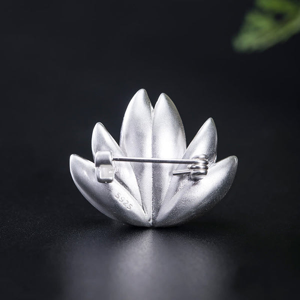 Silver Lotus Pearl Brooch – Sterling lotus pin with freshwater pearl, Nature-inspired