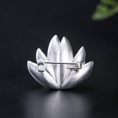 Silver Lotus Pearl Brooch – Sterling lotus pin with freshwater pearl, Nature-inspired