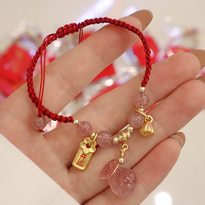 Pulsera de hilo rojo con cuarzo fresa, amuleto de la suerte y flor de loto | Amor y Sanación