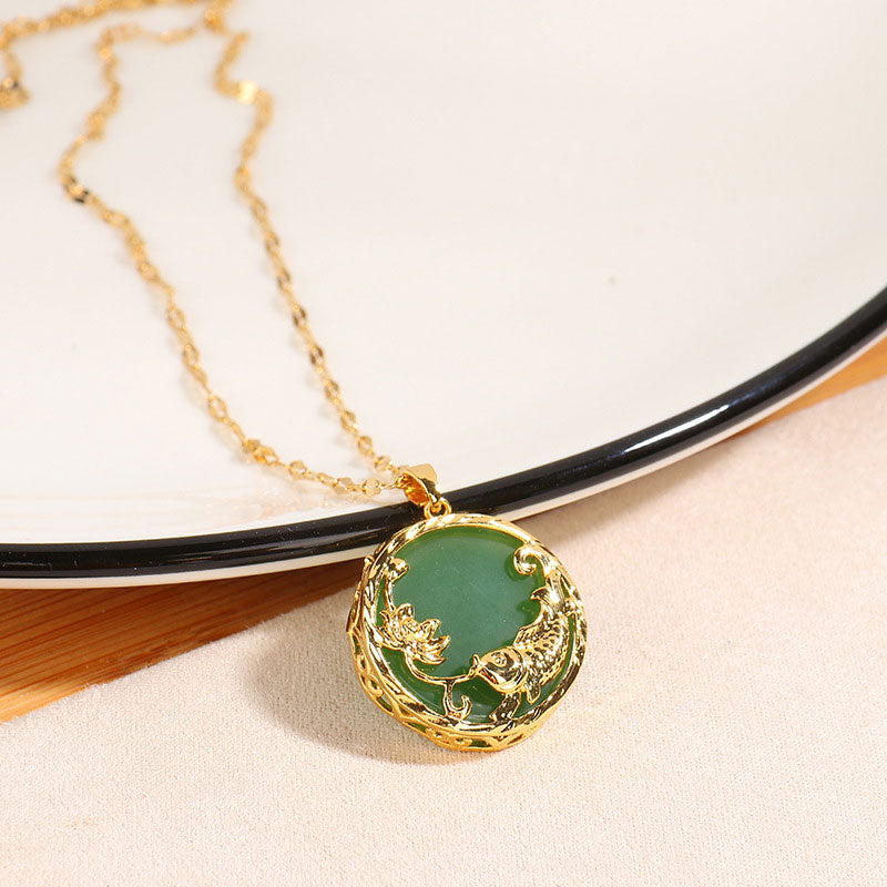 Pendentif Lotus Poisson Koi en Jade Image secondaire du produit