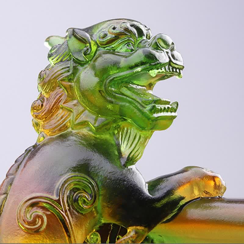 Liuli Crystal PiXiu Bowl – Close-up of green liuli crystal PiXiu head handle sculptural detail