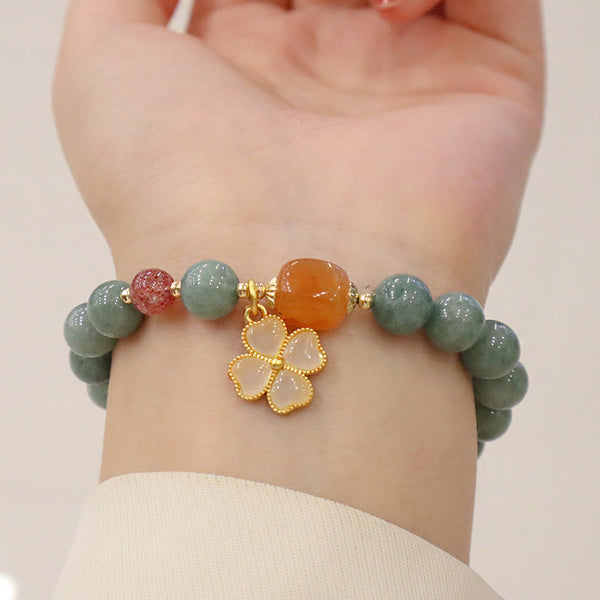 Jade Four Leaf Clover Bracelet, alternate angle, healing bracelet
