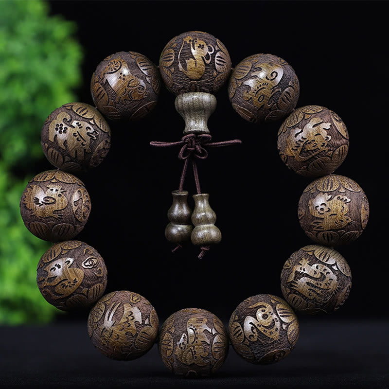 Chinese Zodiac Rosewood Ebony PiXiu Set – green sandalwood animal carved bracelet, natural wood grain lucky charm