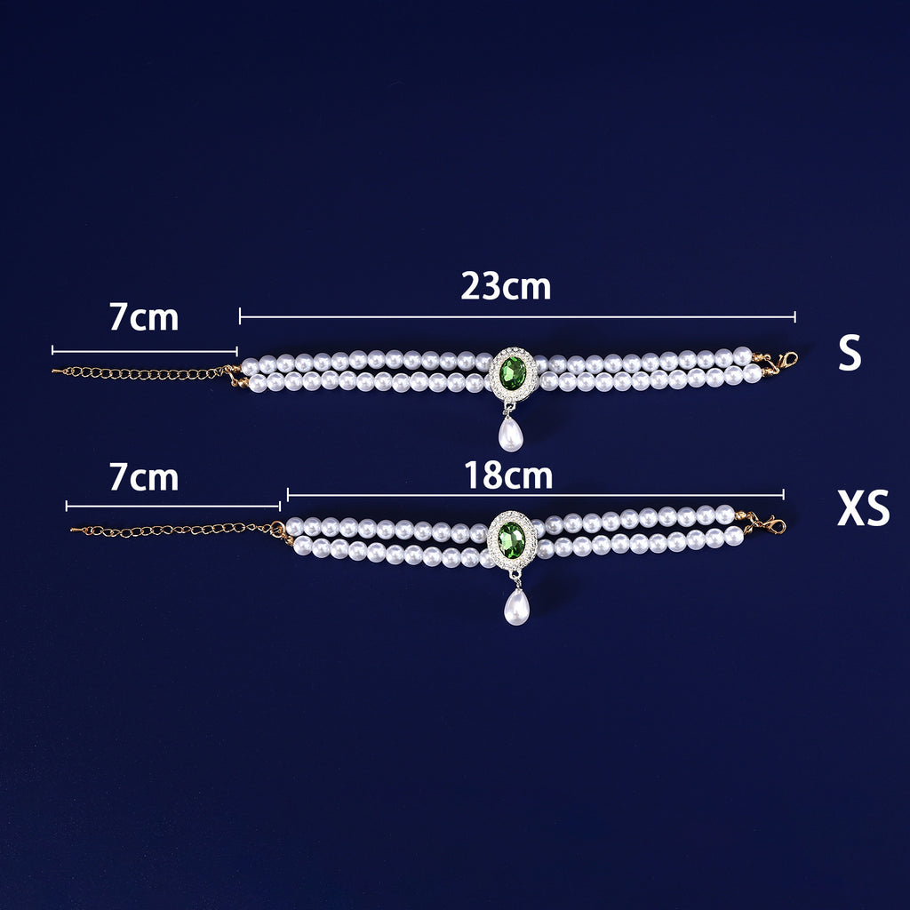 Luxury Pearl Pet Necklace – Size chart showing XS 18cm and S 23cm green gemstone pearl collar measurements