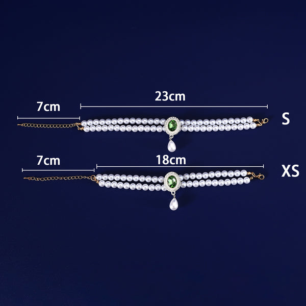 Luxury Pearl Pet Necklace – Size chart showing XS 18cm and S 23cm green gemstone pearl collar measurements
