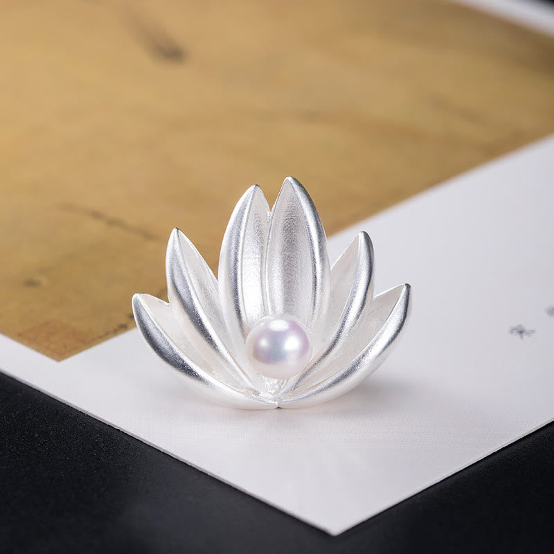 Broche en argent sterling lotus et perle | Nouveaux Départs