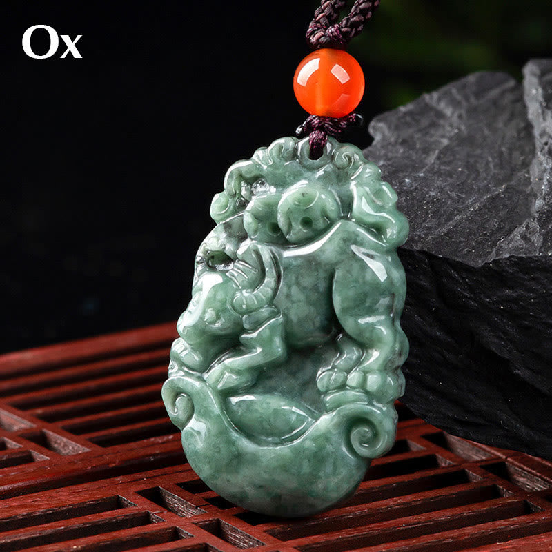 Jade Zodiac Prosperity Necklace – Twin oxen on wood lattice, family bond, strong