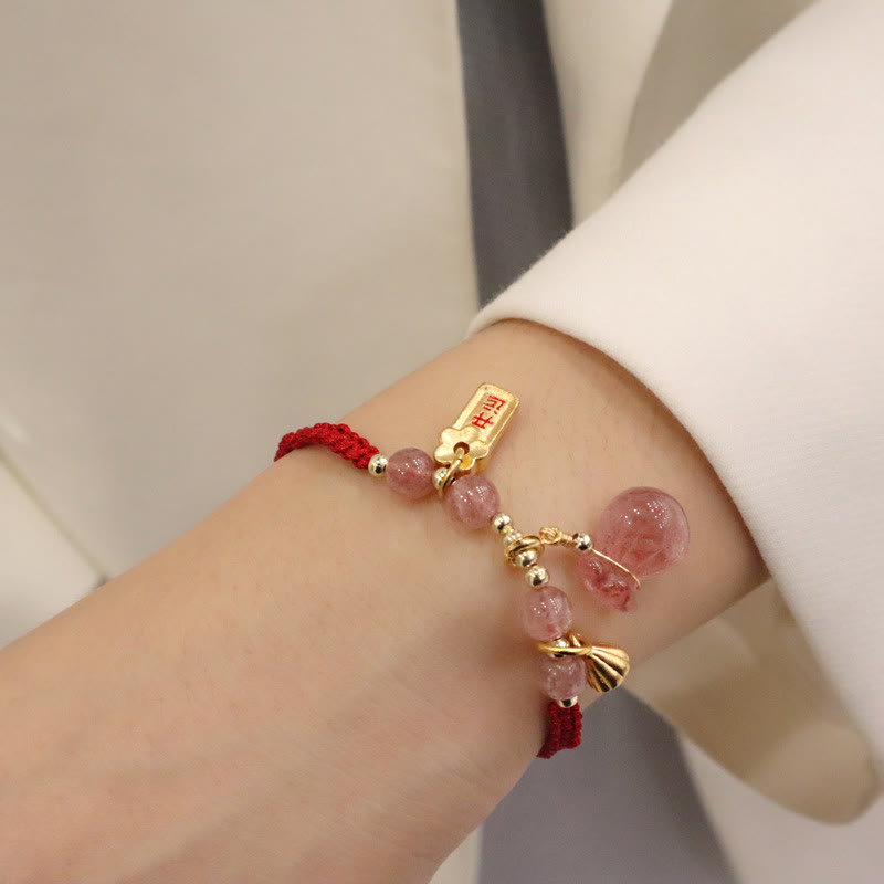 Pulsera de hilo rojo con cuarzo fresa, amuleto de la suerte y flor de loto | Amor y Sanación