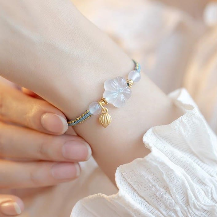 Red Agate Jade Lotus Bracelet – white agate polished slices mosaic pattern, metaphysical property info graphic