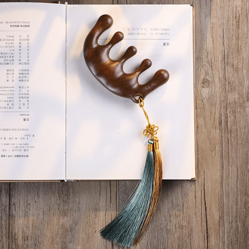 Green Sandalwood Tassel Comb Secondary image