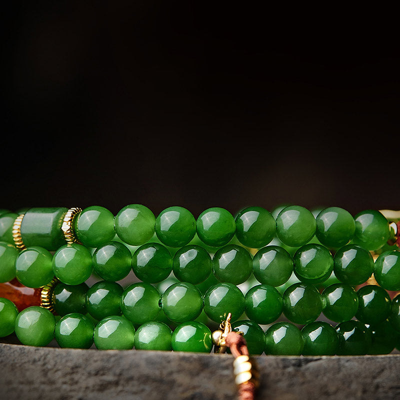 108 Mala Beads Jade Agate Bracelet – Close-up of hand-tied knots between beads, artisan quality