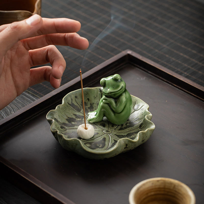 Ceramic Frog Incense Burner – Tea ceremony with pitcher and book, Living zen