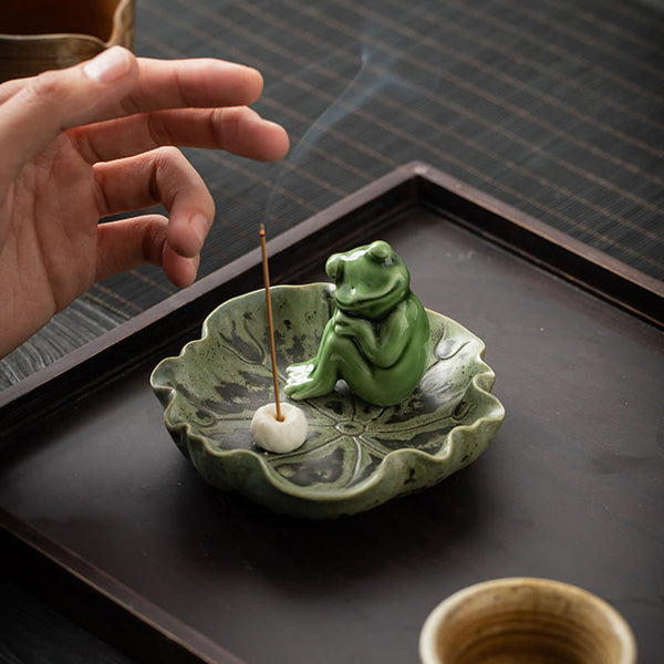 Ceramic Frog Incense Burner – Tea ceremony with pitcher and book, Living zen