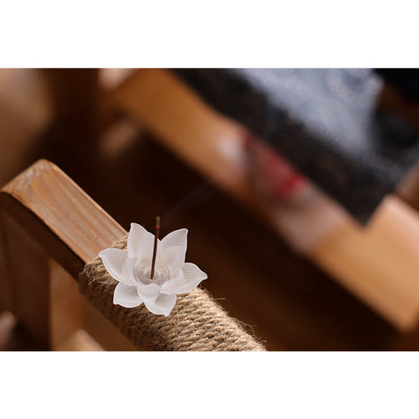 Lotus Liuli Incense Burner – side profile with smoke on natural rope, Rustic