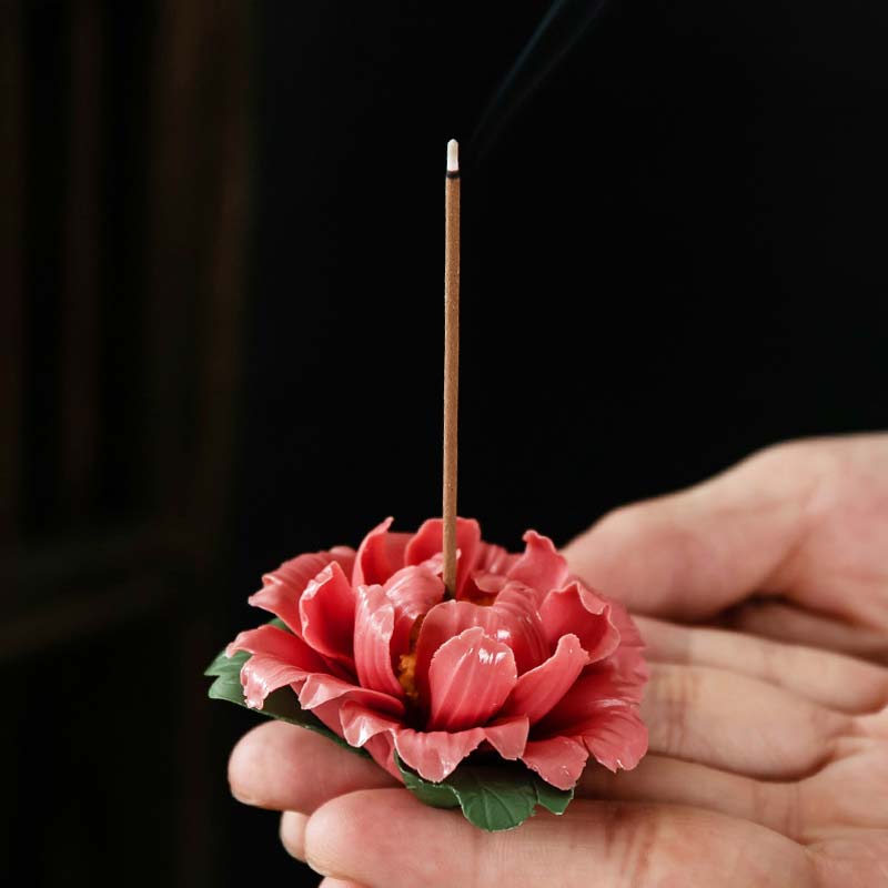Tibetan Lotus Ceramic Incense Burner – Pink peony in hand, Mindful